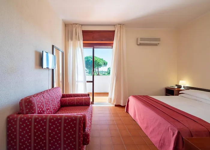 Mira Hotel