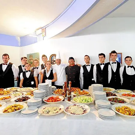 Mira Hotel