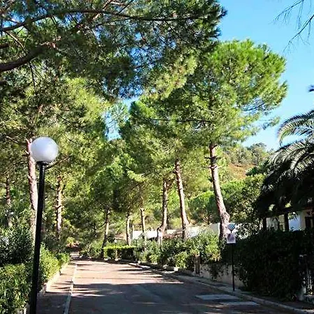 Mira Hotel 3*